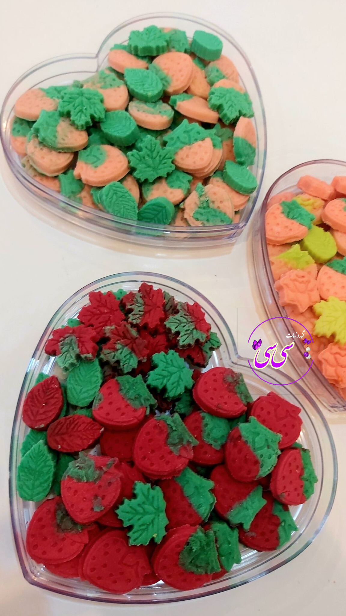 قند توت فرنگی و گیلاس  ۲۲۰گرمی سیسی